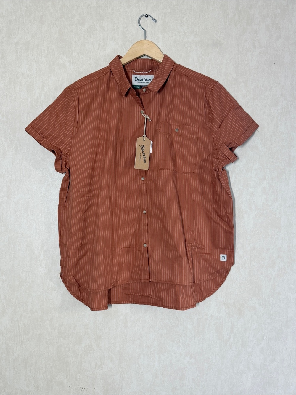 NWT Duck Camp Women’s Creekside Shirt Shortsleeve in Clay Pinstripe XS